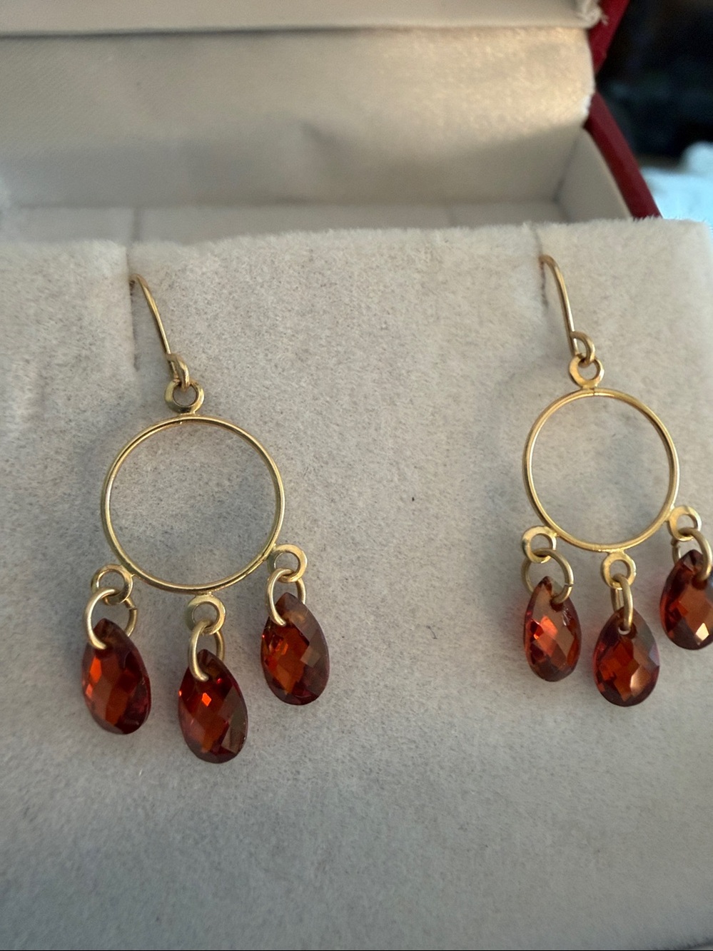 Vtg. 14k Garnet Chandelier Earrings (Stamped ZZ 585) Belk & Co.